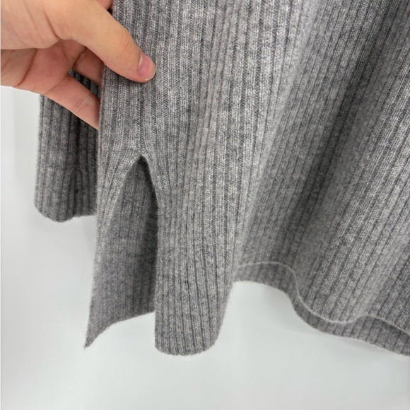 Madeleine Thompson Gray Ribbed Cashmere Sweater Medium Slit Hem Pullover small - Picture 14 of 16